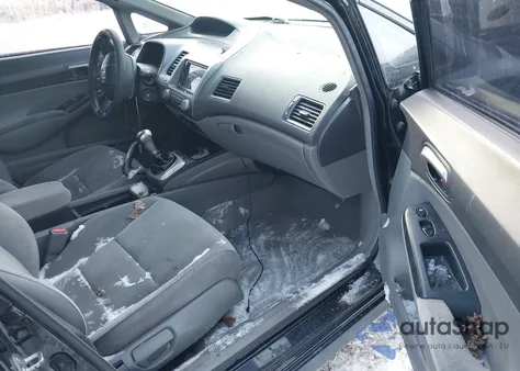 2008 Honda Civic Lx z USA, uszkodzony, nr VIN 1HGFA15558L069327